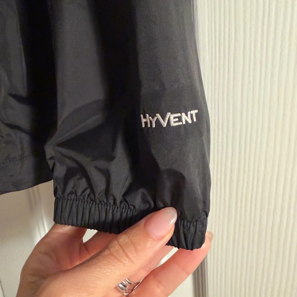 The North Face Black Venture 2 Hyvent Jacket - Picture 3 of 5